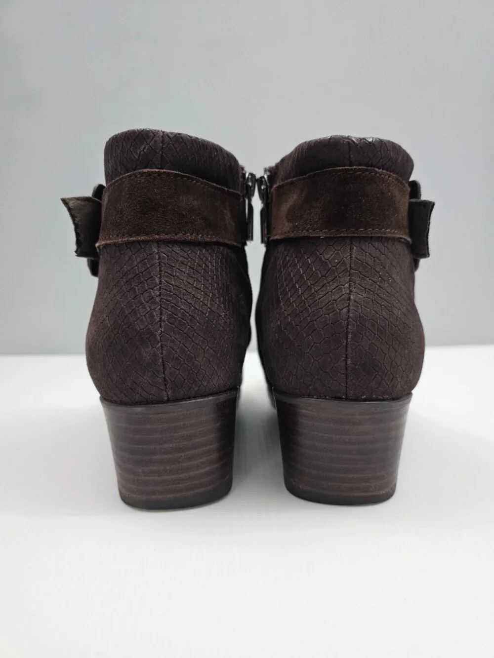 Munro Callie Zip Ankle Boot Womens 8.5 Brown Suede Comfort Low Heel Buckle Strap